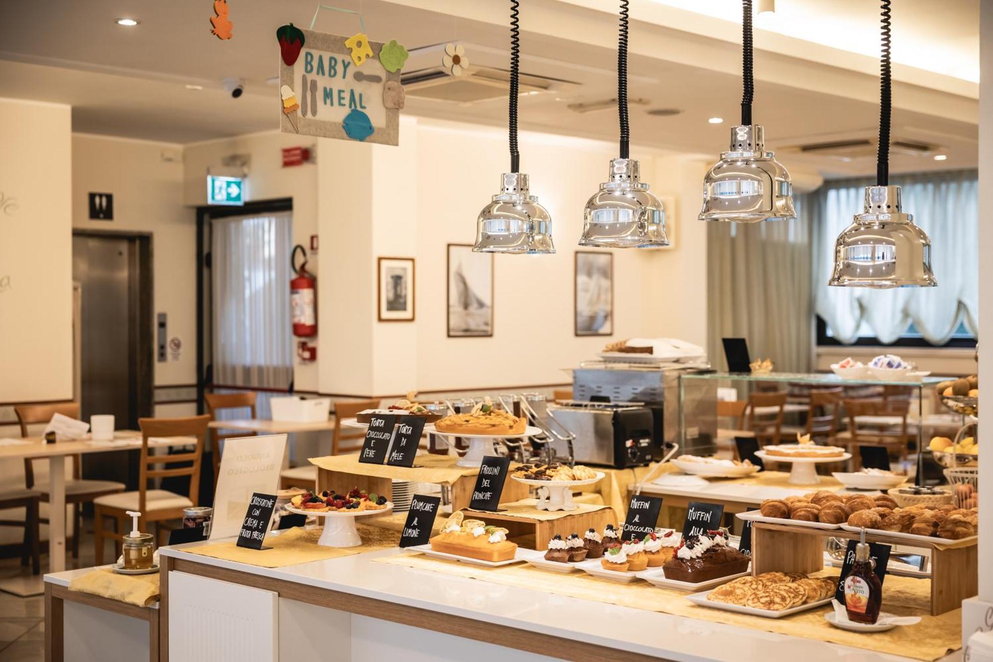 Hotel Principe Cattolica Ngoại thất bức ảnh